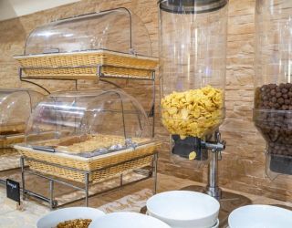 Отель "Грейс Амалия" / "Grace Amalia"