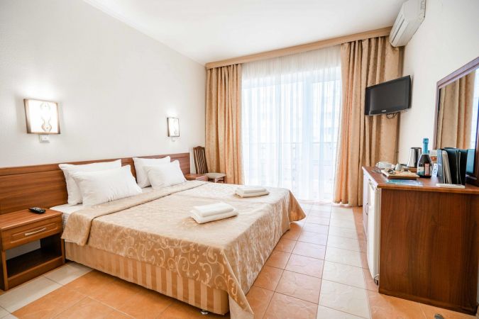 Отель "Грейс Амалия"